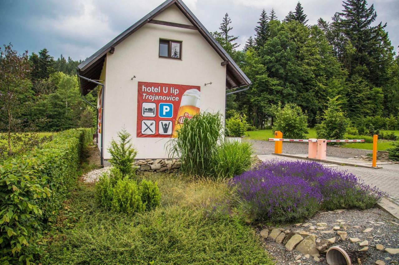 Hotel U Lip Trojanovice Frenstat pod Radhostem Exterior foto
